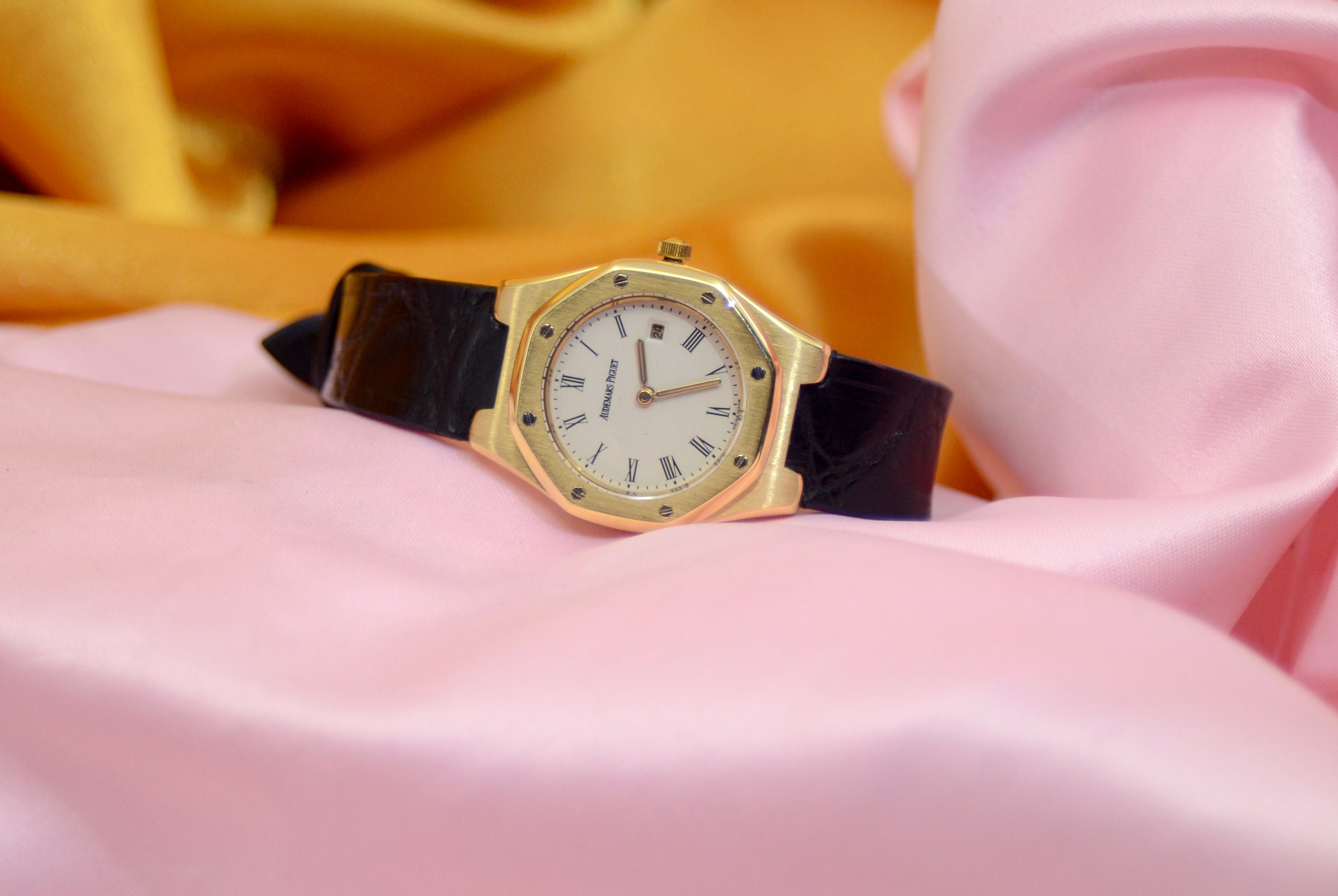 audemars piguet royal oak 18k yellow gold