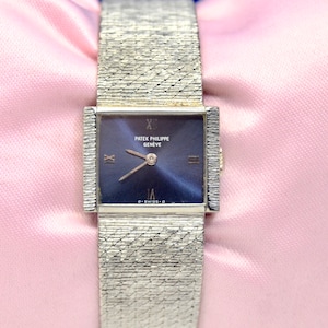 Ladies Patek Philippe Geneve 18K White Gold watch  56.4 GM