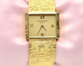Ladies Patek Philippe Geneve 18K Yellow Gold watch 53.4 GM