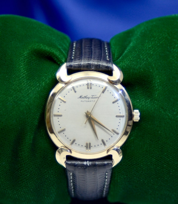 Tissot V560 "Bridgeport" Automatic Chronograph Watch (90's  vintage)