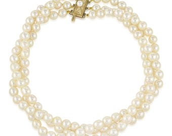 Vintage Mikimoto 3-strand Pearl Choker wit 14K Yellow Gold clasp, 65.0g