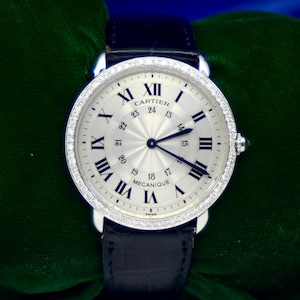 Reloj Cartier Ronde De Cartier en oro blanco de 18 quilates con diamantes, 33 mm, Ref. WD600251