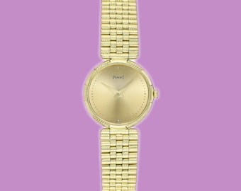 Ladies&#39; Vintage 1980s Piaget Ref.8055 G2V watch in 18K Yellow Gold  47.8GM