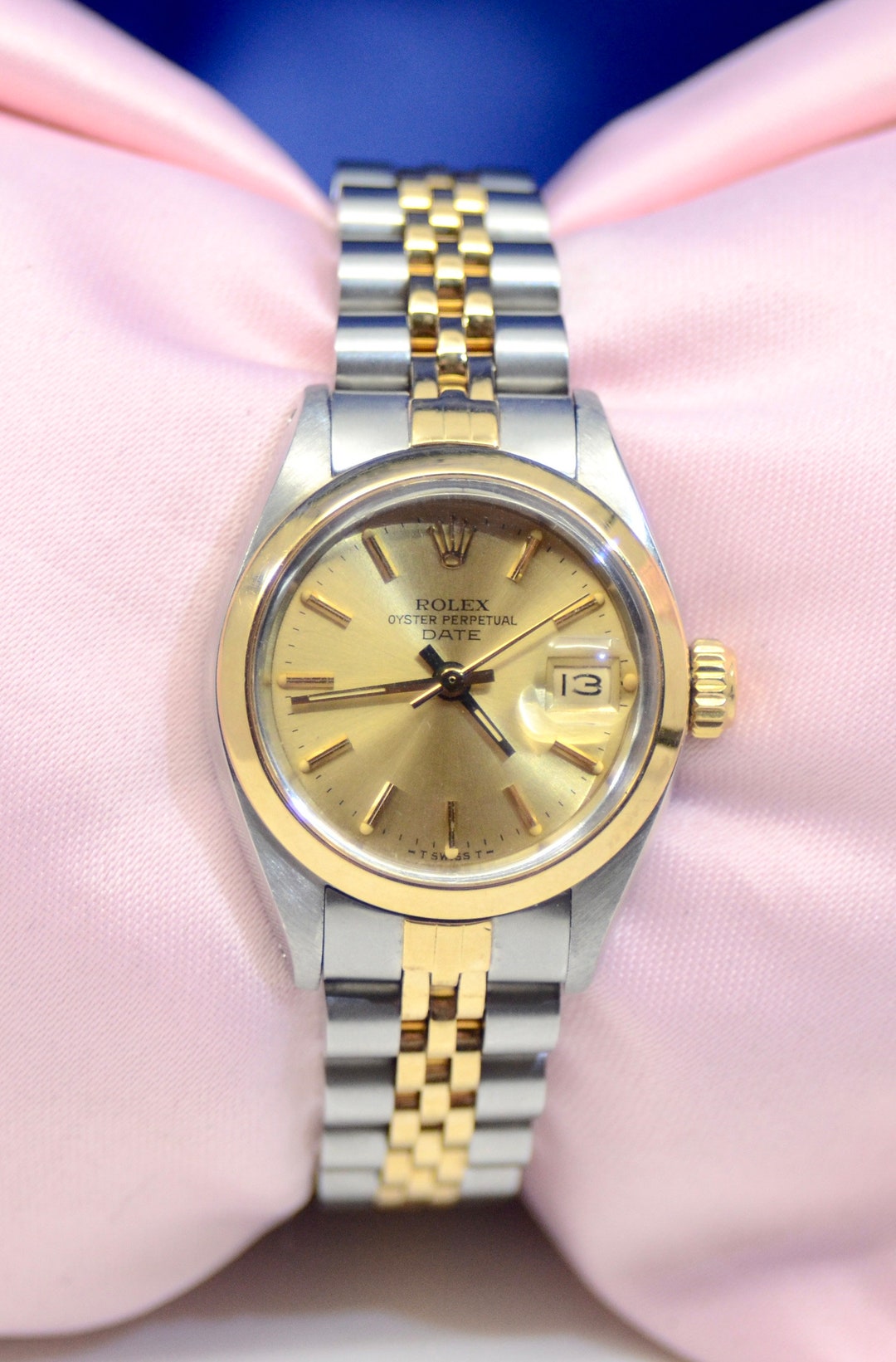 Rolex Oyster Perpetual Date Watch Stainless Steel & 18K  display picture 1