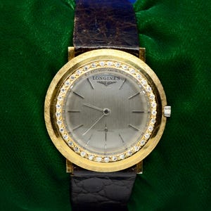 Vintage 33mm Longines 18K Yellow Gold Hand-winding Watch with Diamonds