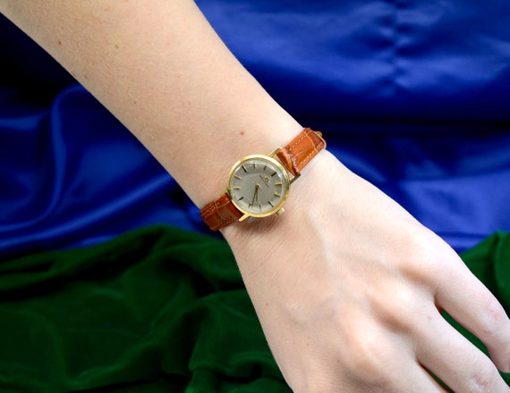 Movado 2158 hotsell