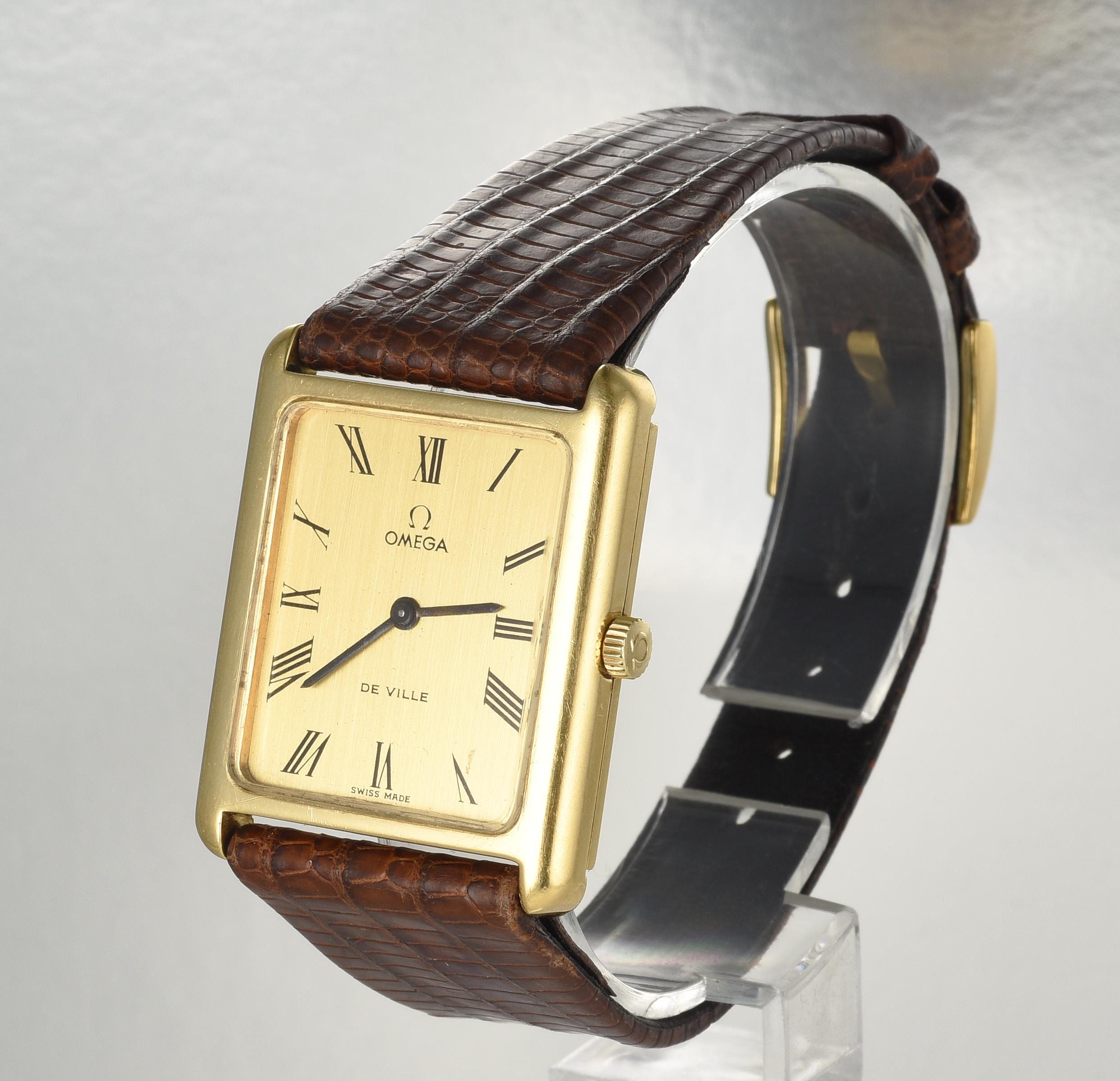 Vintage 1975 Men's OMEGA De Ville Manual Watch in 18K Yellow Gold