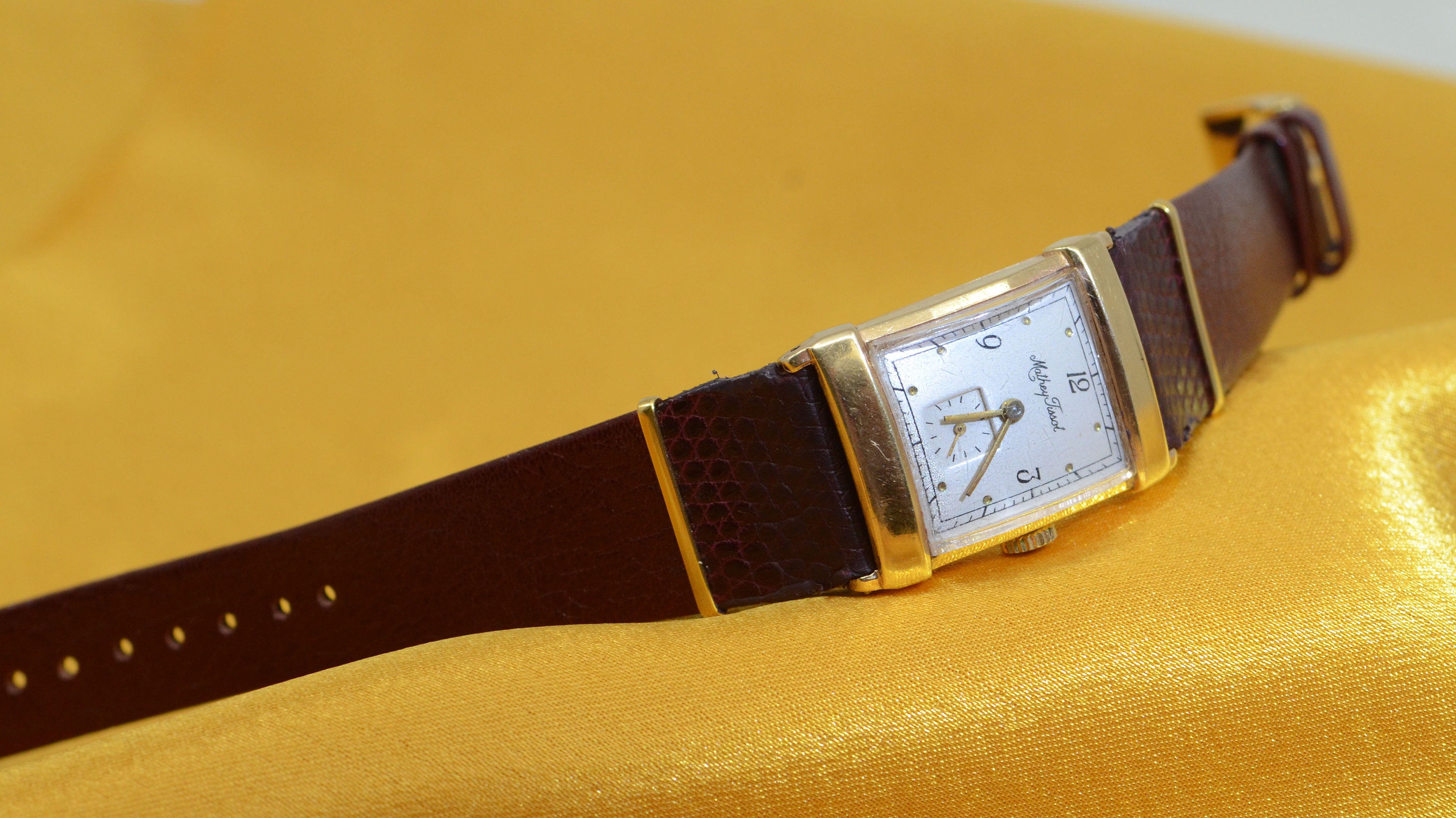 Mathey tissot shop vintage gold watch