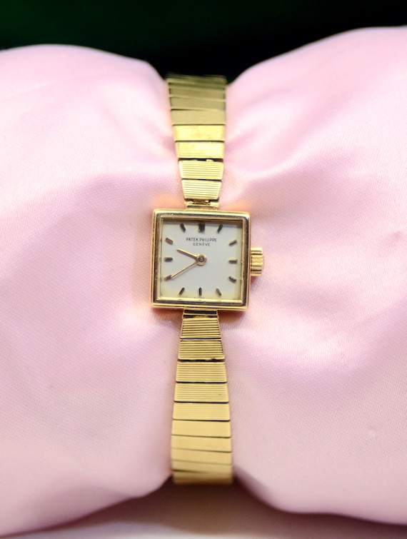 Patek ladies hotsell