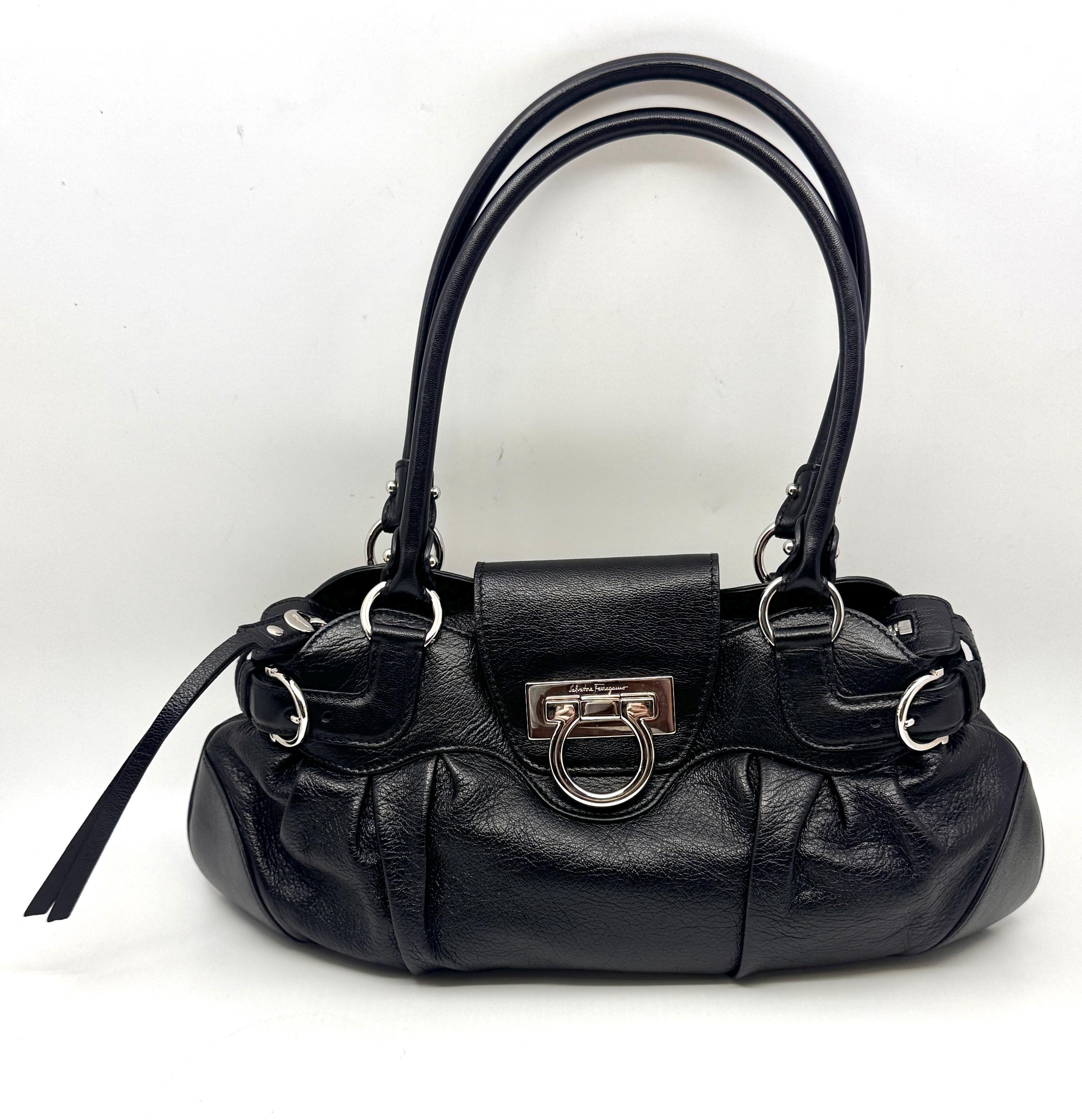 Salvatore Ferragamo ブラック パーティーバッグ il_fullxfull.7250318124_ot4u.jpg