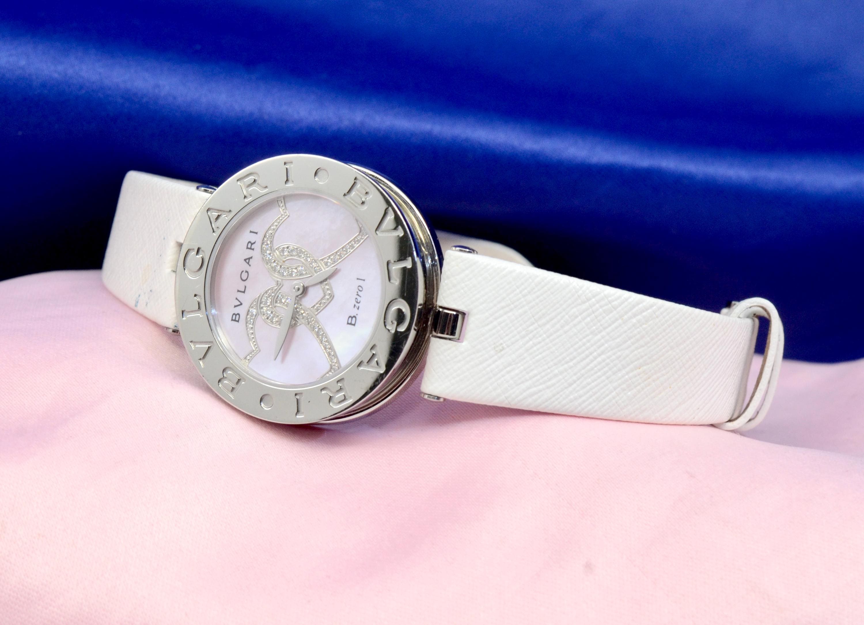 BVLGARI B.zero1 レディース腕時計 BB33SS 白文字盤 Ladies' Bvlgari B.zero1 Stainless Steel Watch Diamond Heart Ref