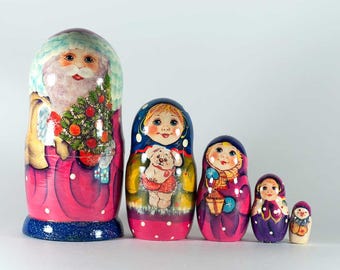 santa babushka dolls