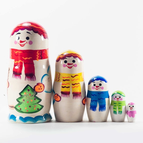 christmas russian nesting dolls