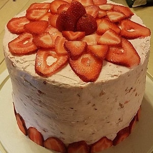 Strawberry Lemonade Cake