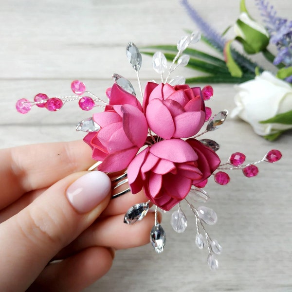 Peigne à cheveux rose vif. Pièce de cheveux fleur de mariage. Peigne à fleurs