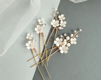 Pearl flower hair pins for bride Wedding hair comb