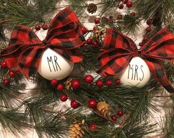 Adorno navideño estilo granja/bombilla blanca/cuadros estilo búfalo/adorno para árbol/adornos personalizados/idea de regalo/decoración rústica navideña