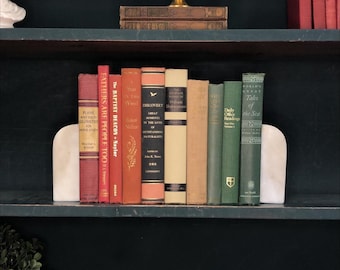 Libros por color / Decoración de diseño, Novelas de tapa dura