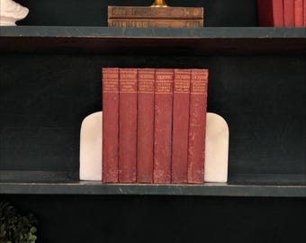 Libros clásicos por metro: Obras de Dickens, colección de tapa dura, libros de tapa dura para exhibición