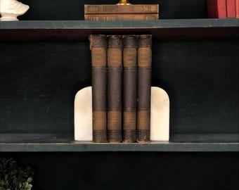 Non-Fiction Books by the Foot: The New Students Reference Work, Decorative Hardcover Set, Display Hardcovers