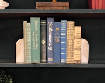 Libros por color / Decoración de diseño, Novelas de tapa dura