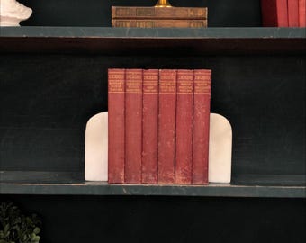 Libros clásicos por metro: Obras de Dickens, colección de tapa dura, libros de tapa dura para exhibición