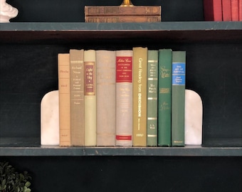 Libros por color / Decoración de diseño, Novelas de tapa dura