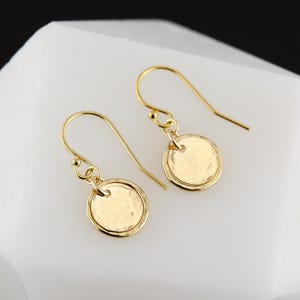 Tiny Disc Circle Dangle Earrings, Hammered Circle Earrings, Small Gold Filled Earrings,  Minimalist Earrings, Everyday Lightweight Earrings