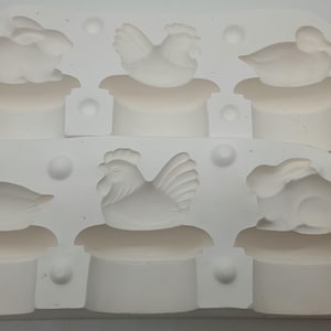 Vintage 1984 Doc Holliday #389 Conjunto (3) Animais de Fazenda Jar Prato Caixa de Trinket Tampas Coelho Pato Frango Gesso Cerâmica Porcelana Molde de Fundição
