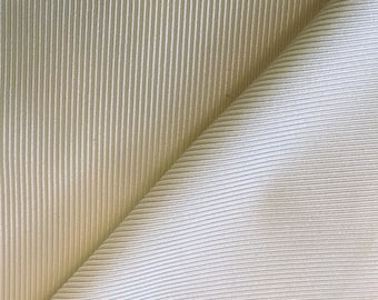 Materiał nylonowy spandex w kolorze kości słoniowej, błyszczący: rozciągliwy w 4 kierunkach materiał na stroje kąpielowe