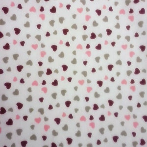 Flanelle coeurs, jetée de coeurs sur flanelle blanche, Saint-Valentin, tissu par mètre, 100 % coton