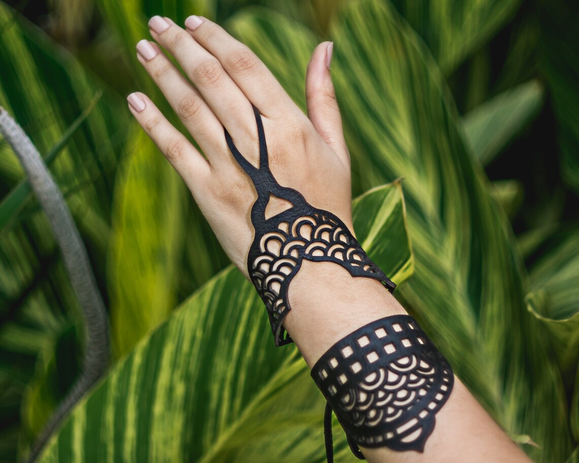 Womens Finger Wrist Bracelet Black Vegan Leather Bracelets Etsy