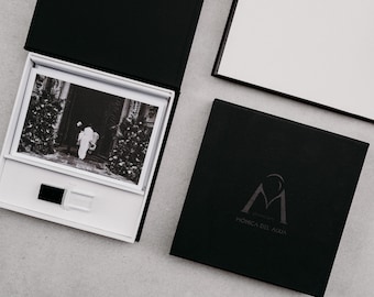 Caja para fotografías y memoria USB personalizada con nombres, regalo de boda