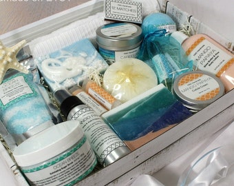 Spa Gift Set for Women, 18pc Beach Box, Ocean Lover, Birthday Present for Her, Mother's Day, Corporate, Anniversary, Mom, Soap, Care Package