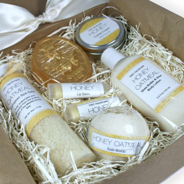 Spa Gift Set, Self Care Kit, Oatmeal Honey, Deluxe, Mother's Day, Pamper, Birthday, Bath Gift, Women, New Mom, Friend, Hygge, Box, Soap, Bee
