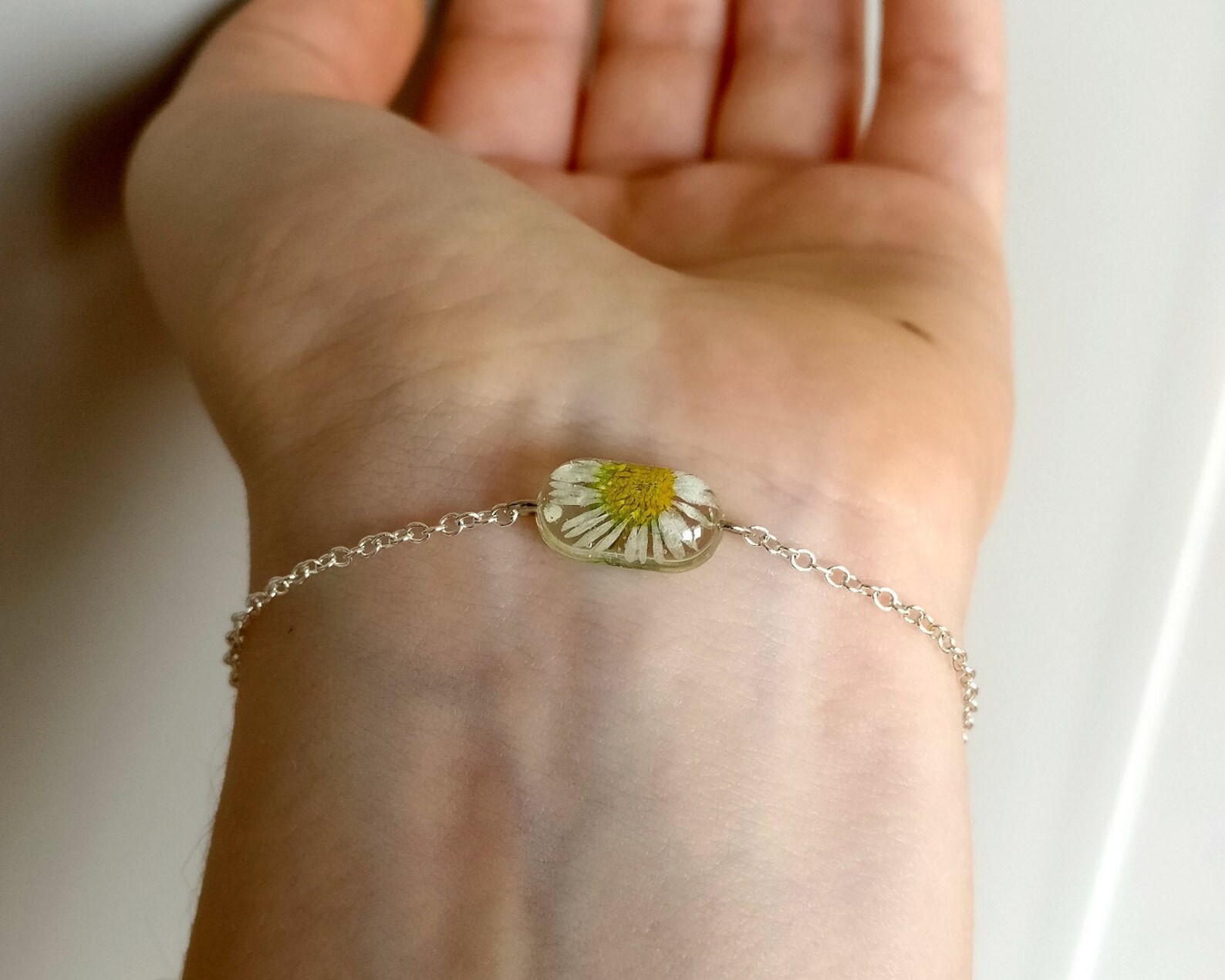 Real daisy bracelet Pressed flower bracelet Gold or silver Etsy