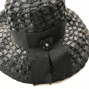 Vintage 1960s Grosgrain Ribbon Flower Crystal Bead Accented Hat, Vintage Black Woven Wide Brimmed Straw Hat