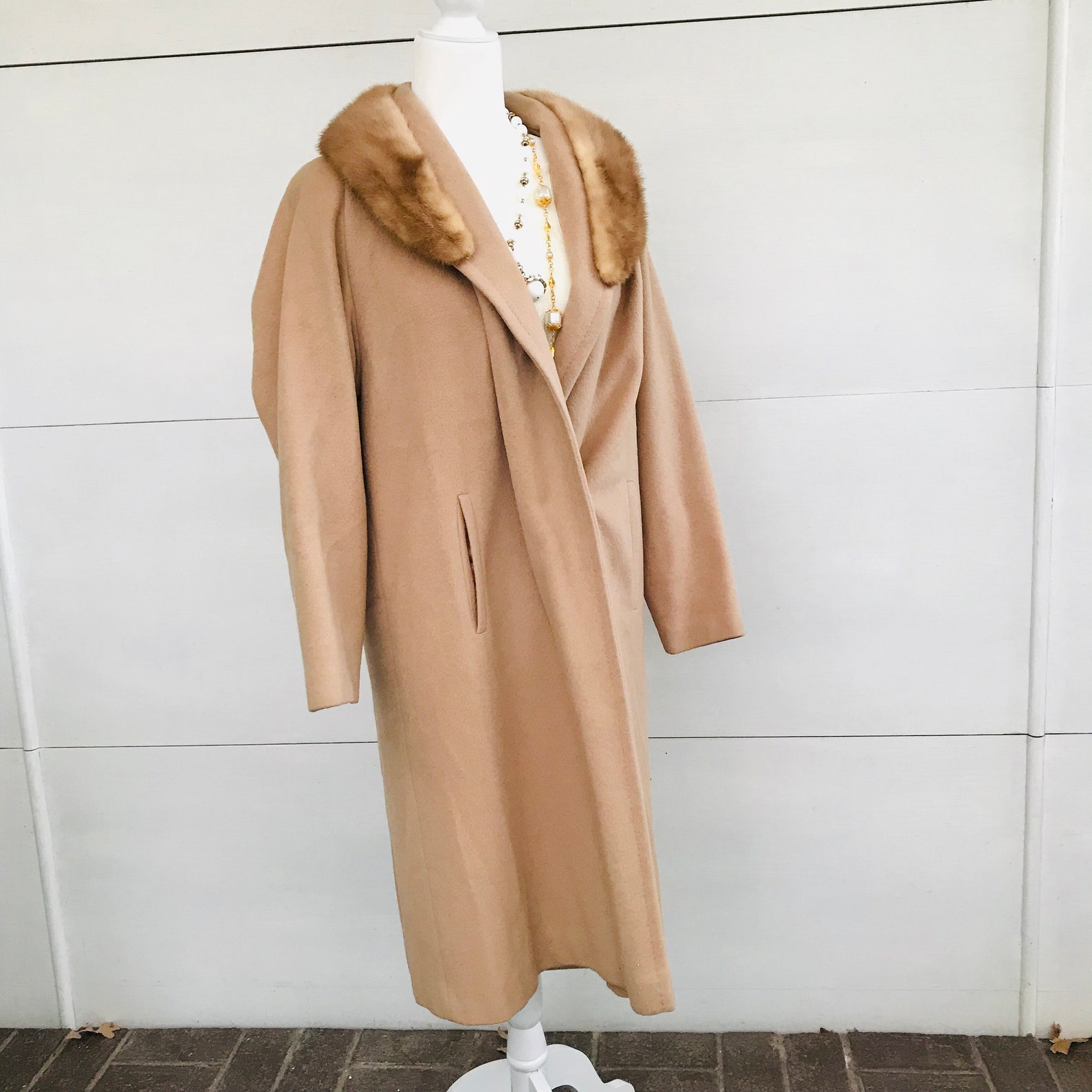 Vintage Cashmere Coat, Vintage Camel Coat, Midcentury Modern Coat, Fur Collar Coat, MCM Coat