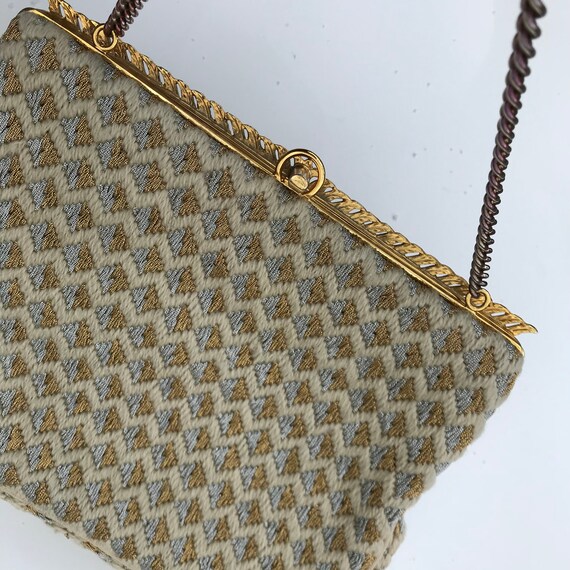 Vintage 1950s/1960s Crewel Fabric Frame Purse, Me… - image 4