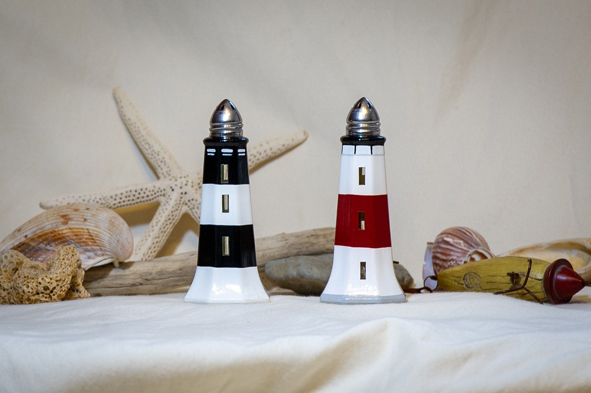 Lighthouse salt sales and pepper shakers
