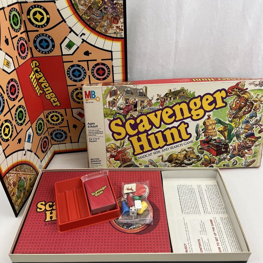 Vintage 1983 Scavenger Hunt Board Game by Milton Bradley COMPLETE Box