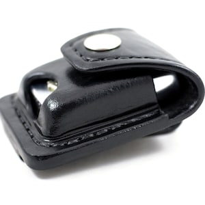 Étui en cuir noir pour briquet Zippo, pochette en cuir personnalisée avec passant de ceinture, dessus fermé par bouton-pression