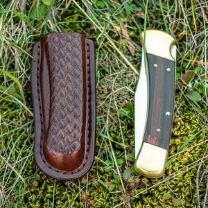 Fodero Friction modellato e lavorato con passante per cintura per Buck 110 con motivo a pelle di serpente, custodia per coltello pieghevole, custodia in pelle per coltello tascabile