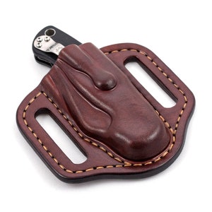 Pancake leather sheath made to fit Spyderco Paramilitary 2 , custom leather knife case, every day carry knife, handmade leather sheath