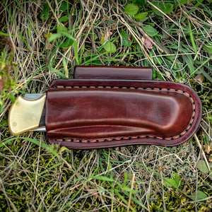 Fodero per il trasporto orizzontale con passante per cintura realizzato per adattarsi al cacciatore pieghevole Buck 110, fodero in pelle personalizzato Buck, custodia in pelle per coltellino tascabile, coltello EDC