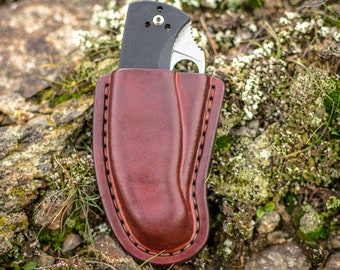 ベルトループ付きSpyderco Tenacious用ハンドメイドレザーシース