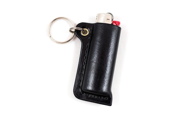 ● OPEN YY ● 25SS STUD LIGHTER CASE KEYCHAIN Lighter Cover With Keyring Made for BIC Lighters, Leather