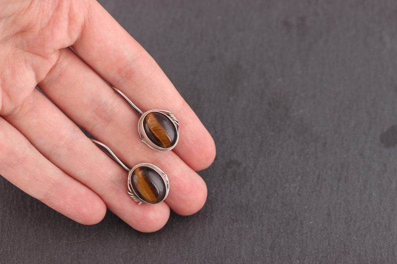 Ethnic boho safari style Natural stone brown cabochon Tiger/'s eye earrings Tiger eye jewelry Sterling silver 925 Womens vintage gift