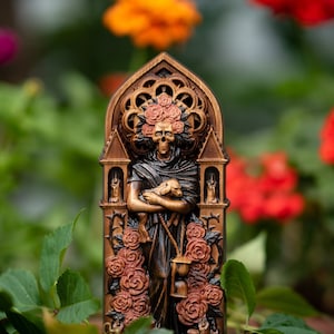Santa Muerte goddess Lady of the Holy Death Catholicism Syncretism Wicca Witches Neopaganism for home altar