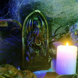 Cthulhu Lovecraft Statue Altar Souvenir Space Horror Tentacles R&#39;lyeh Totem Wood Carving Fantasy Ancient evil